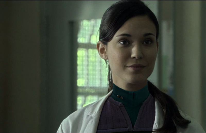 File:Kelly labcoat.png